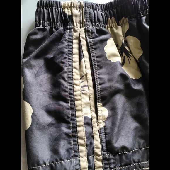 Men’s Hawaiian Print Swim Trunks - Picture 15 of 16